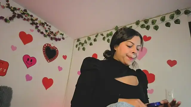 MiaCollinssx online show from 02/18/26, 03:19