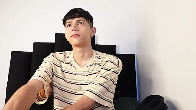 alexmark  online show from 10/03/25, 02:14