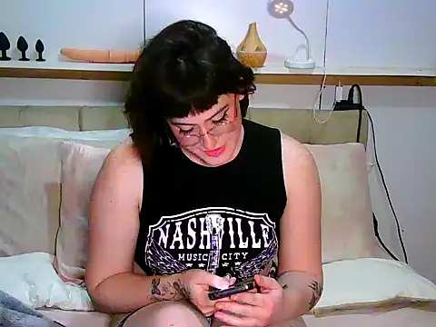 Snapshot of aMinshy chatting on 10/03/25, 11:35 aMinshy online show from 10/03/25, 11:35