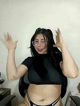 SiennaValera online show from 10/15/25, 07:14