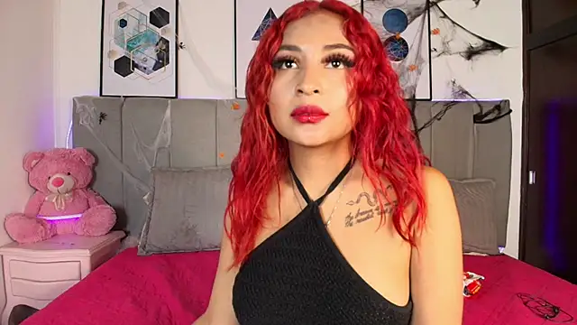 Snapshot of Naiaa_Cruz chatting on 11/01/25, 06:43 Naiaa Cruz online show from 11/01/25, 06:43