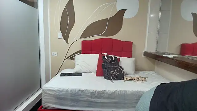 Snapshot of SexyRachel_ chatting on 09/22/25, 11:45 SexyRachel  online show from 09/22/25, 11:45