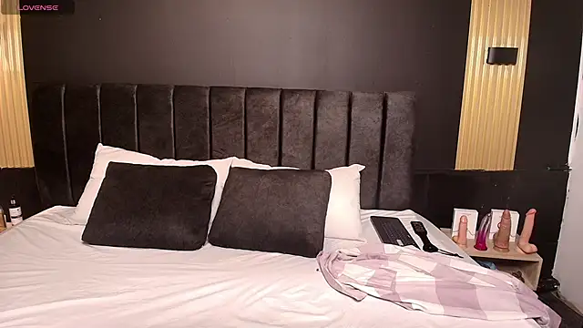 Snapshot of SexyRachel_ chatting on 09/27/25, 11:48 SexyRachel  online show from 09/27/25, 11:48