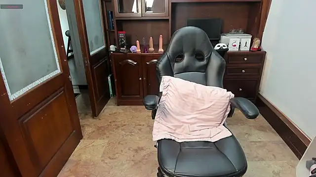 Snapshot of SexyRachel_ chatting on 10/26/25, 12:22 SexyRachel  online show from 10/26/25, 12:22