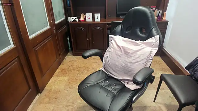 Snapshot of SexyRachel_ chatting on 10/28/25, 12:41 SexyRachel  online show from 10/28/25, 12:41