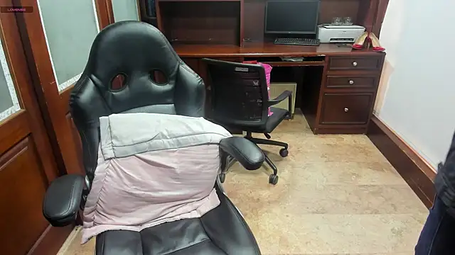 Snapshot of SexyRachel_ chatting on 10/29/25, 12:29 SexyRachel  online show from 10/29/25, 12:29