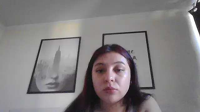 caronicole77 online show from 11/07/25, 10:37