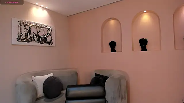 Snapshot of BonnyRose chatting on 04/17/26, 08:01 BonnyRose online show from 04/17/26, 08:01