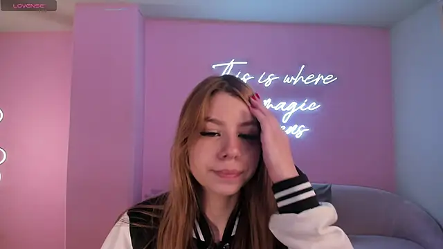 TiffannySins online show from 04/11/26, 04:28