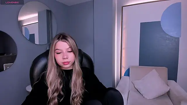 TiffannySins online show from 05/12/26, 03:25