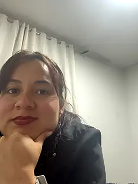 Leonis 0 online show from 10/10/25, 02:10