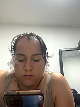 Leonis 0 online show from 10/15/25, 03:06