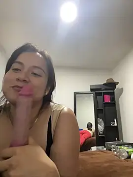 Leonis 0 online show from 10/23/25, 02:44