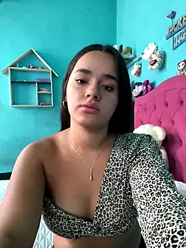Snapshot of Luciaparker03 chatting on 10/01/25, 02:34 Luciaparker03 online show from 10/01/25, 02:34