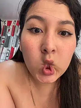 evelyn 1702 online show from 10/10/25, 03:27