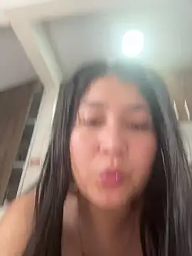 evelyn 1702 online show from 10/10/25, 07:02