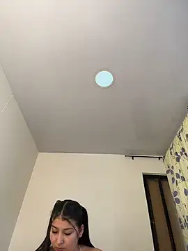 evelyn 1702 online show from 02/18/26, 09:11