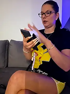 Snapshot of Swiss_Lady chatting on 09/24/25, 08:34 Swiss Lady online show from 09/24/25, 08:34