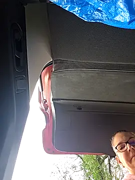 Snapshot of Swiss_Lady chatting on 12/05/25, 01:31 Swiss Lady online show from 12/05/25, 01:31