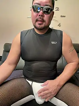 Snapshot of jack_jay0103 chatting on 11/16/25, 06:19 jack jay0103 online show from 11/16/25, 06:19