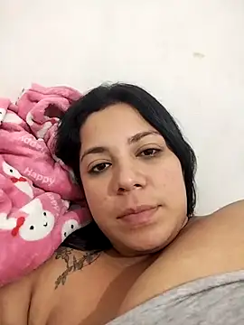 Snapshot of Georgina_Bigboobs chatting on 09/26/25, 04:05 Georgina Bigboobs online show from 09/26/25, 04:05