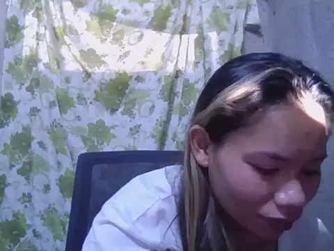 Sweeetgurll online show from 11/16/25, 12:38