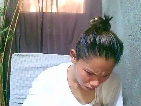 Snapshot of Sweeetgurll chatting on 05/02/26, 12:15 Sweeetgurll online show from 05/02/26, 12:15