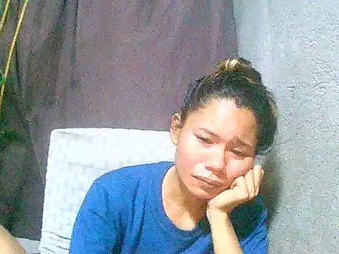 Snapshot of Sweeetgurll chatting on 05/20/26, 01:06 Sweeetgurll online show from 05/20/26, 01:06