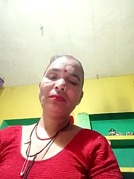 Snapshot of Monika_thakurr chatting on 09/17/25, 07:59 Monika thakurr online show from 09/17/25, 07:59