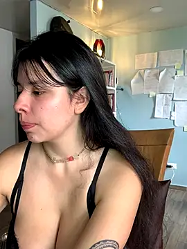 Canneela online show from 10/17/25, 03:14