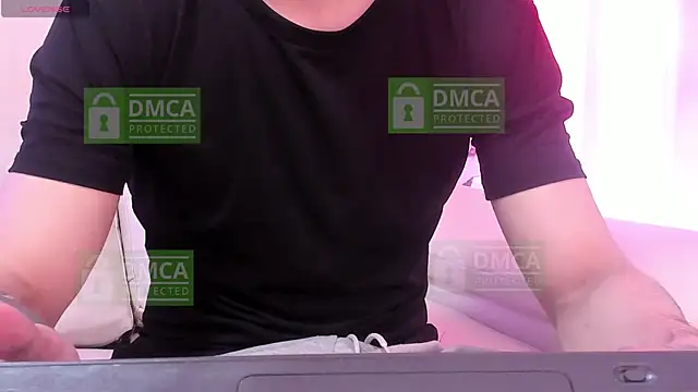 Snapshot of Mr_Klein_69 chatting on 11/29/25, 02:47 Mr Klein 69 online show from 11/29/25, 02:47