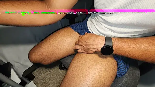 Snapshot of catt18 chatting on 09/19/25, 03:52 catt18 online show from 09/19/25, 03:52