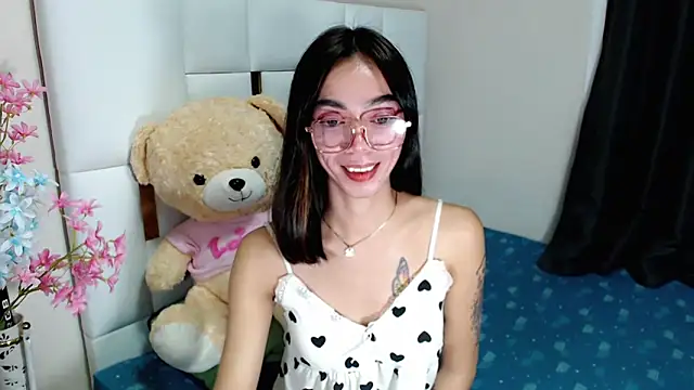 diamondnaked  online show from 09/08/25, 05:45