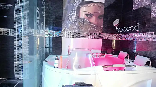 Snapshot of Nefera_Nox chatting on 09/27/25, 05:34 Nefera Nox online show from 09/27/25, 05:34