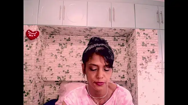 Indianpeaches online show from 12/14/25, 09:36