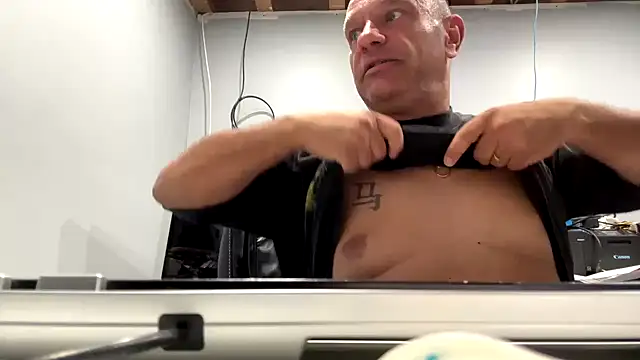 frankyjones8989 online show from 10/05/25, 03:16