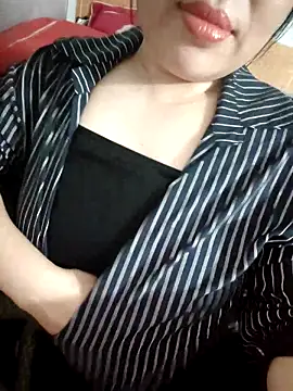 Julyy08 online show from 09/30/25, 10:31