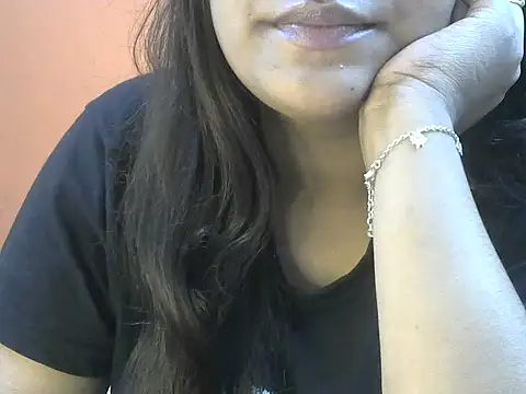 Snapshot of Queenxxx98 chatting on 11/28/25, 06:54 Queenxxx98 online show from 11/28/25, 06:54