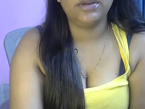 Queenxxx98 online show from 02/05/26, 07:07