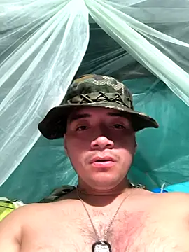 Snapshot of lamejorpene chatting on 09/19/25, 03:02 lamejorpene online show from 09/19/25, 03:02