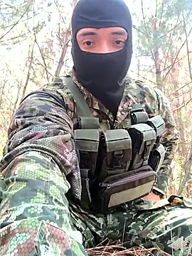 Snapshot of lamejorpene chatting on 10/18/25, 06:19 lamejorpene online show from 10/18/25, 06:19