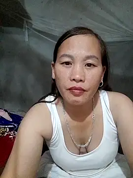 Snapshot of Seg_min chatting on 10/15/25, 04:07 Seg min online show from 10/15/25, 04:07