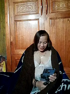 Snapshot of Seg_min chatting on 10/31/25, 04:08 Seg min online show from 10/31/25, 04:08