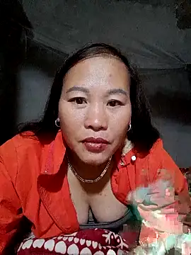 Snapshot of Seg_min chatting on 11/12/25, 12:00 Seg min online show from 11/12/25, 12:00