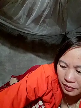 Snapshot of Seg_min chatting on 11/13/25, 01:48 Seg min online show from 11/13/25, 01:48