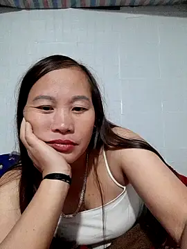 Snapshot of Seg_min chatting on 11/18/25, 11:14 Seg min online show from 11/18/25, 11:14