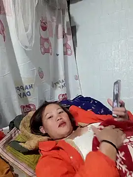 Snapshot of Seg_min chatting on 11/29/25, 01:25 Seg min online show from 11/29/25, 01:25