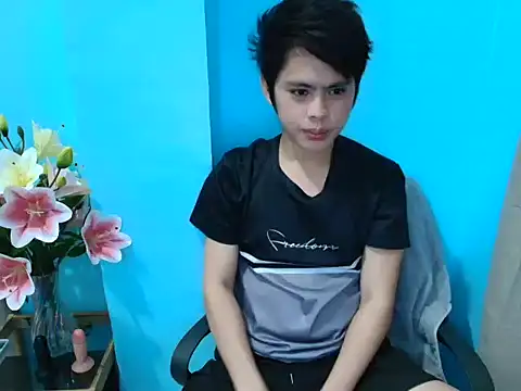 Snapshot of Dhyllan_ chatting on 09/10/25, 03:39 Dhyllan online show from 09/10/25, 03:39