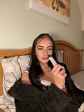 Spicy-Rosie20 online show from 05/13/26, 04:32