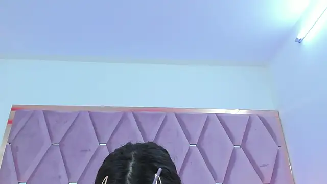 Snapshot of MaskedGirl_ chatting on 10/11/25, 11:53 MaskedGirl online show from 10/11/25, 11:53